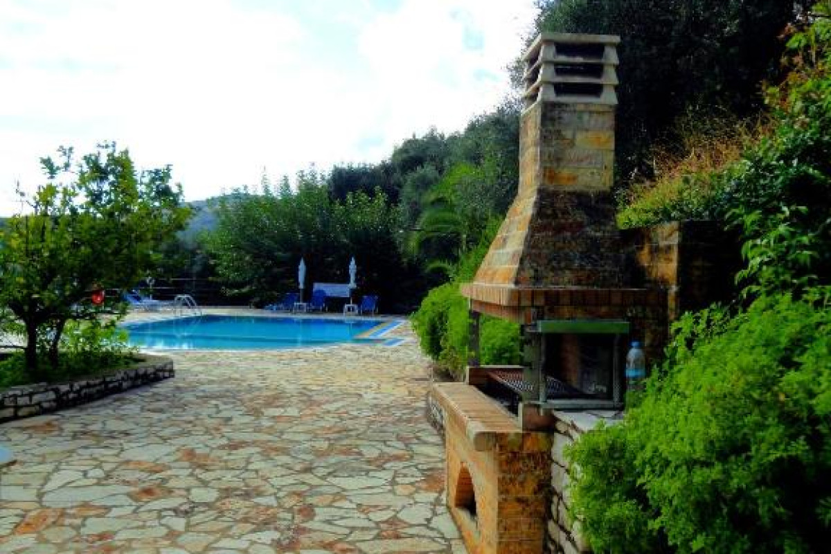 Dionysos Apartments