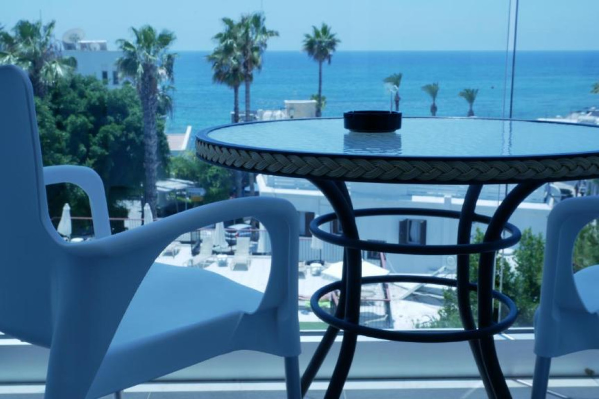 Dionysos Central Hotel