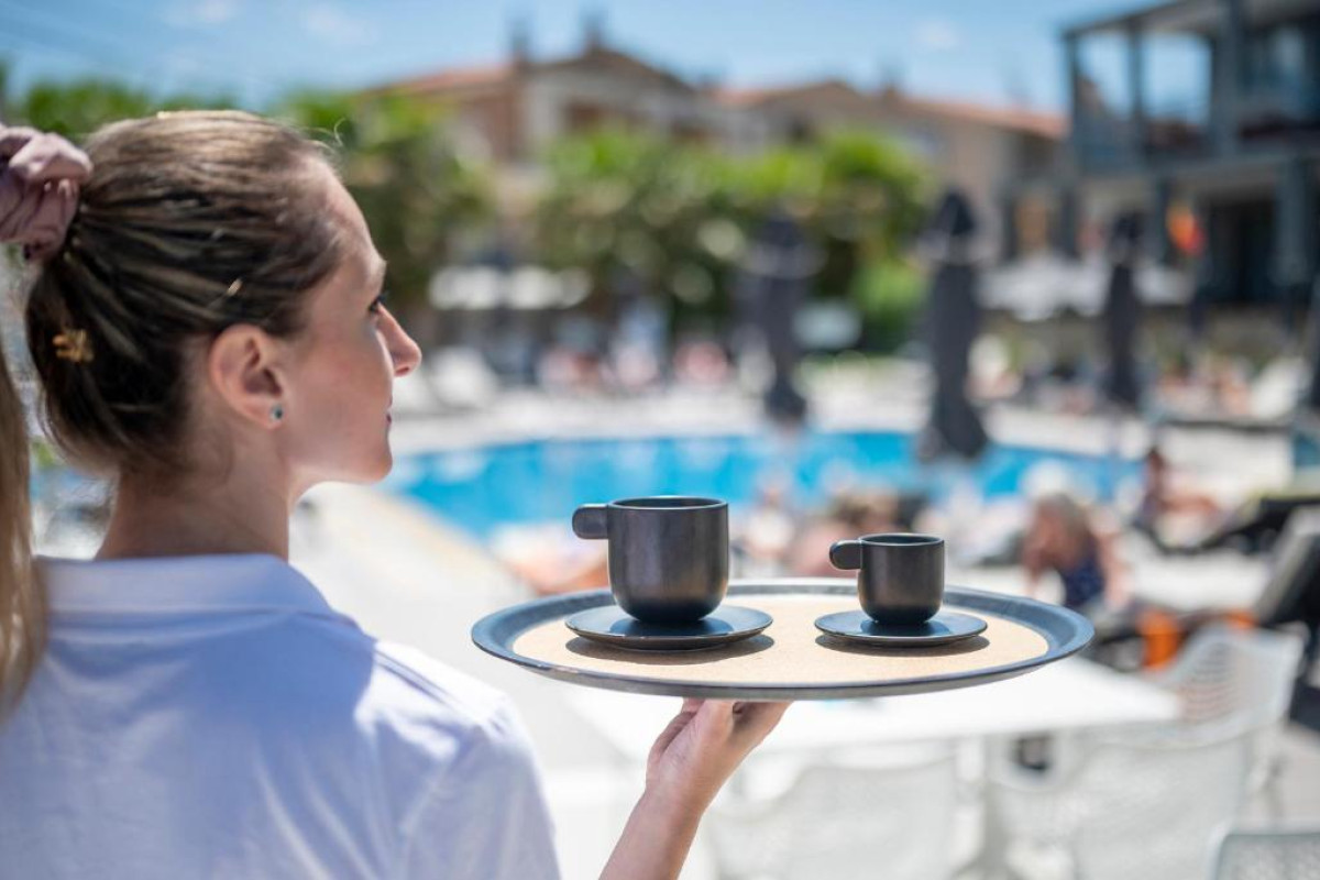 Dionysos Hotel & Suites