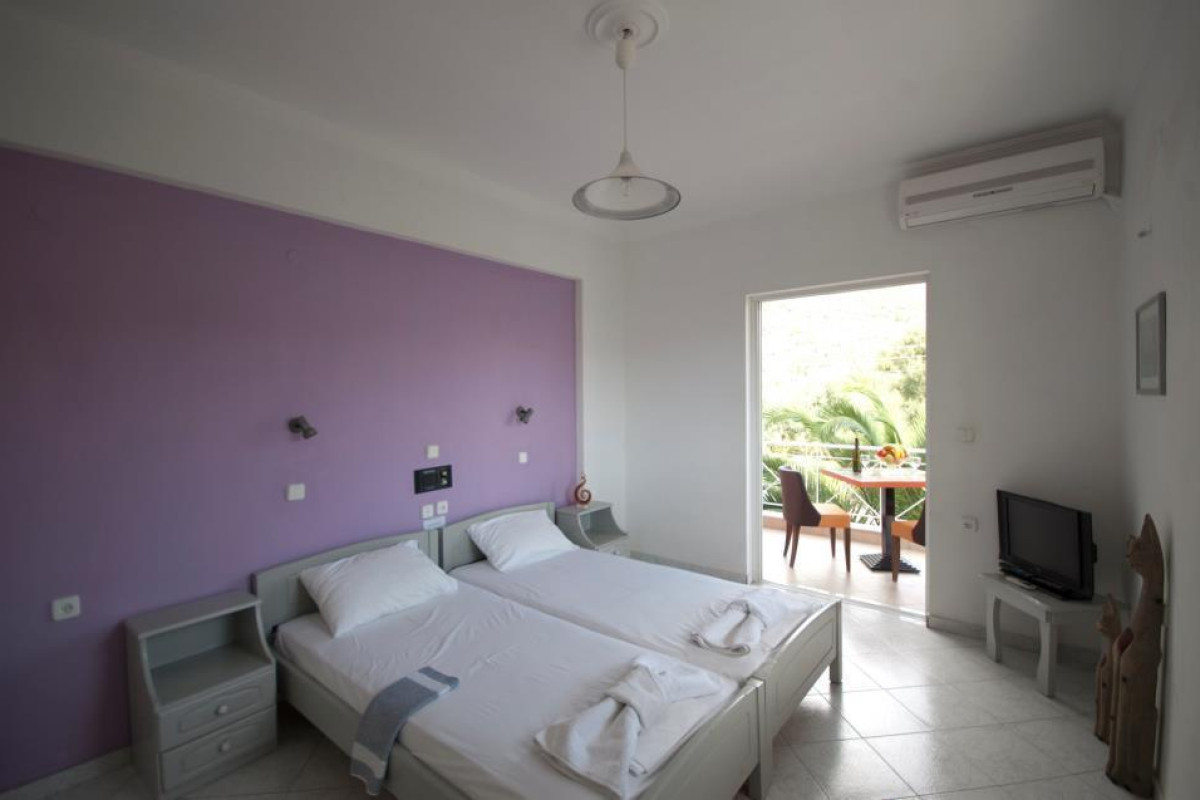 Dionysos Studios Apartments Nidri