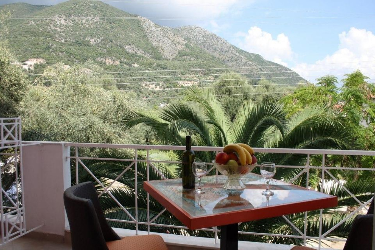 Dionysos Studios Apartments Nidri