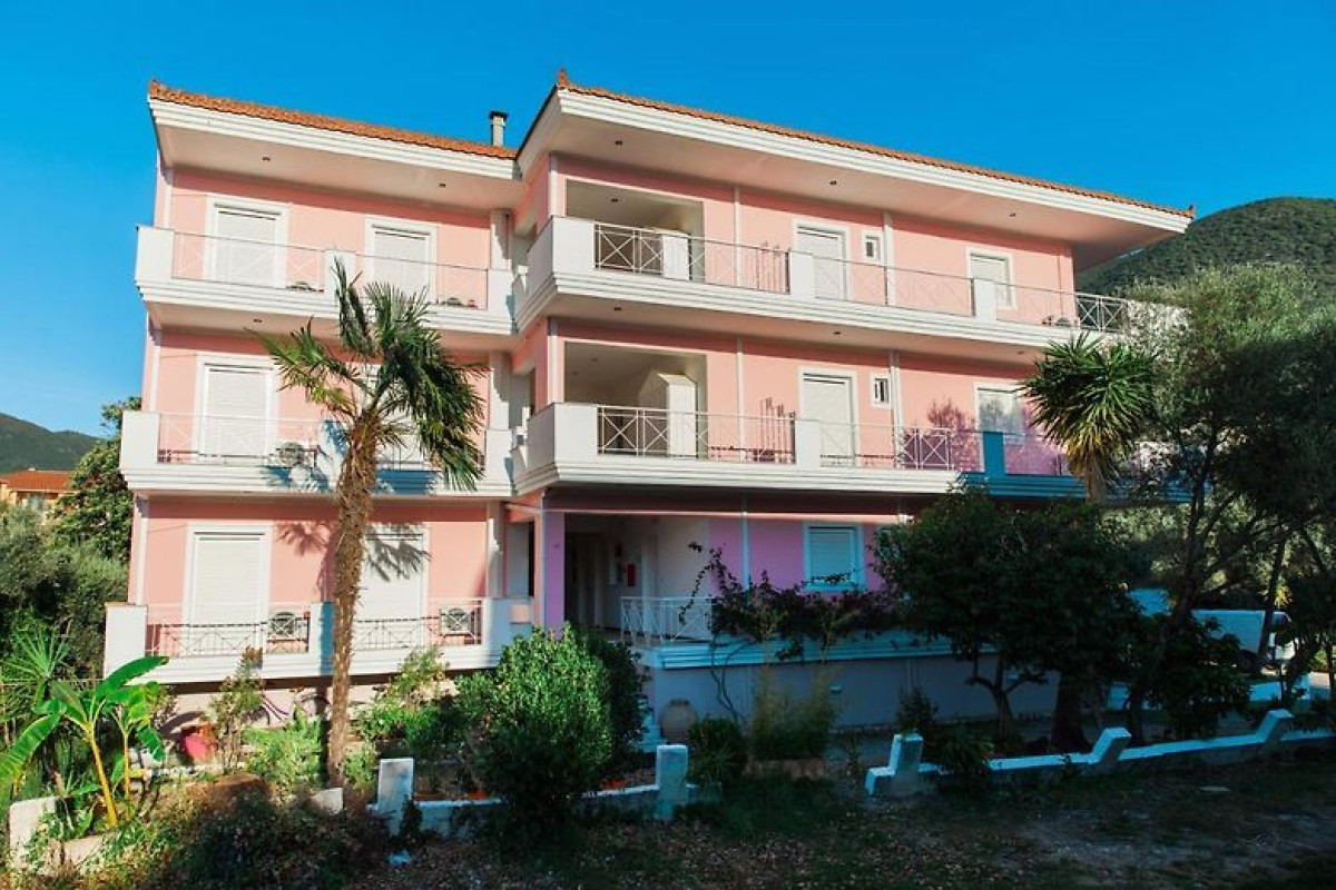 Dionysos Studios Apartments Nidri