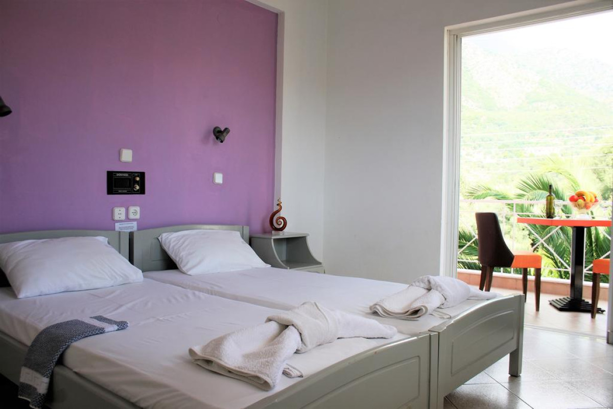 Dionysos Studios Apartments Nidri