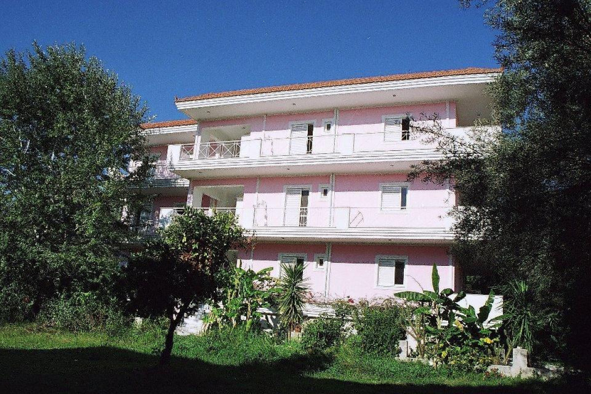 Dionysos Studios Apartments Nidri