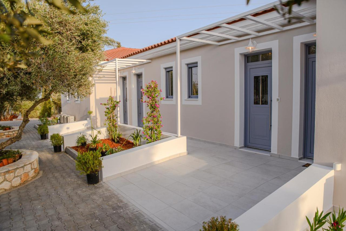 Dionysos Suites