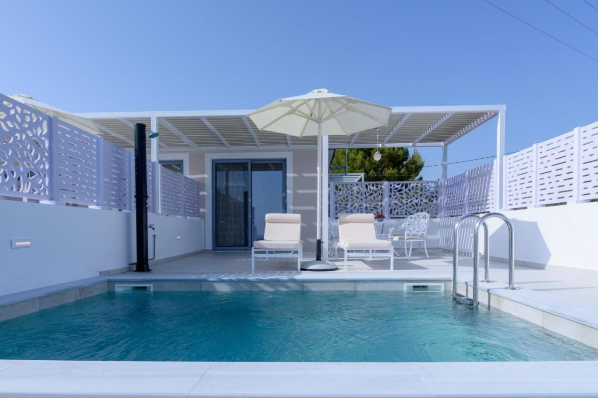 Dionysos Suites