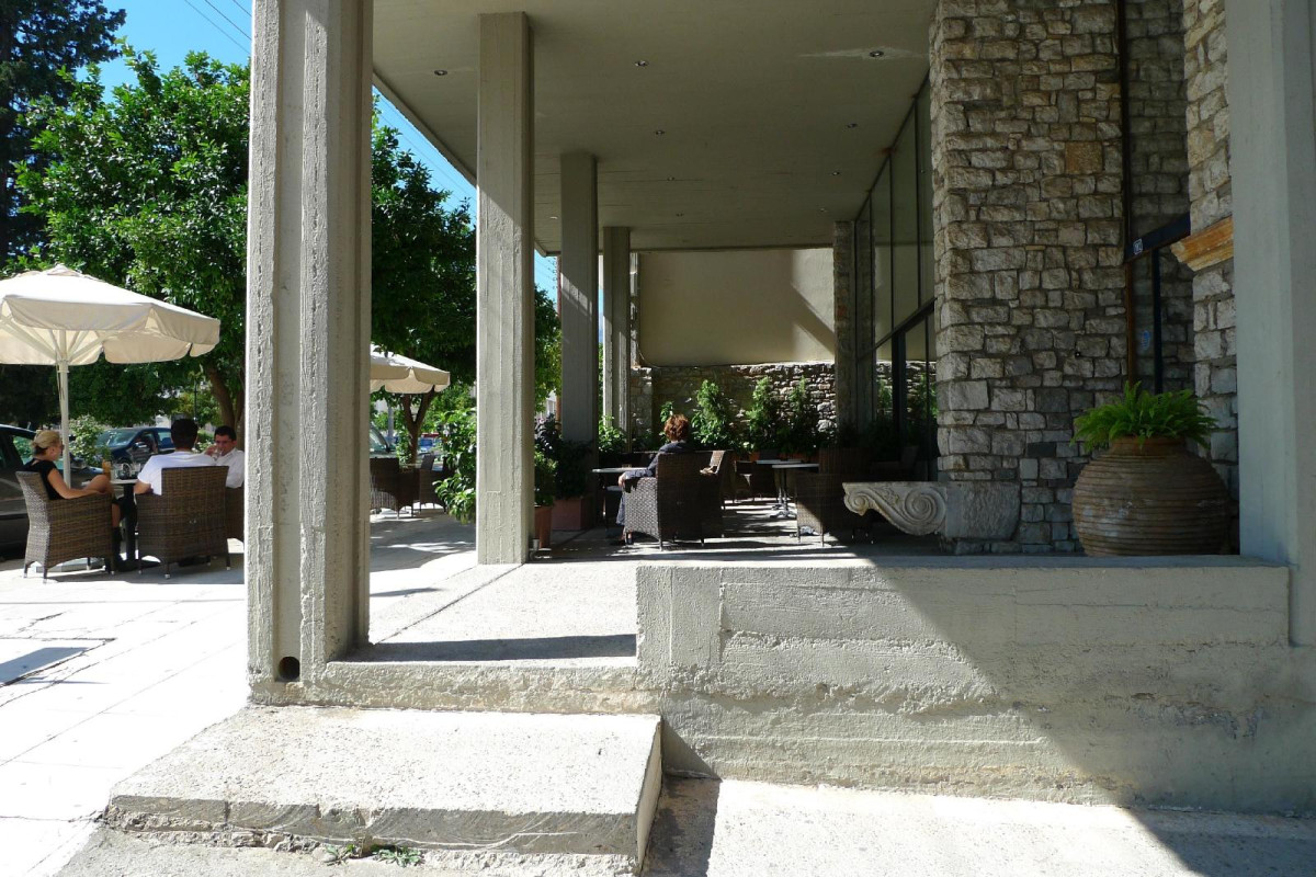 Dioscouri Hotel