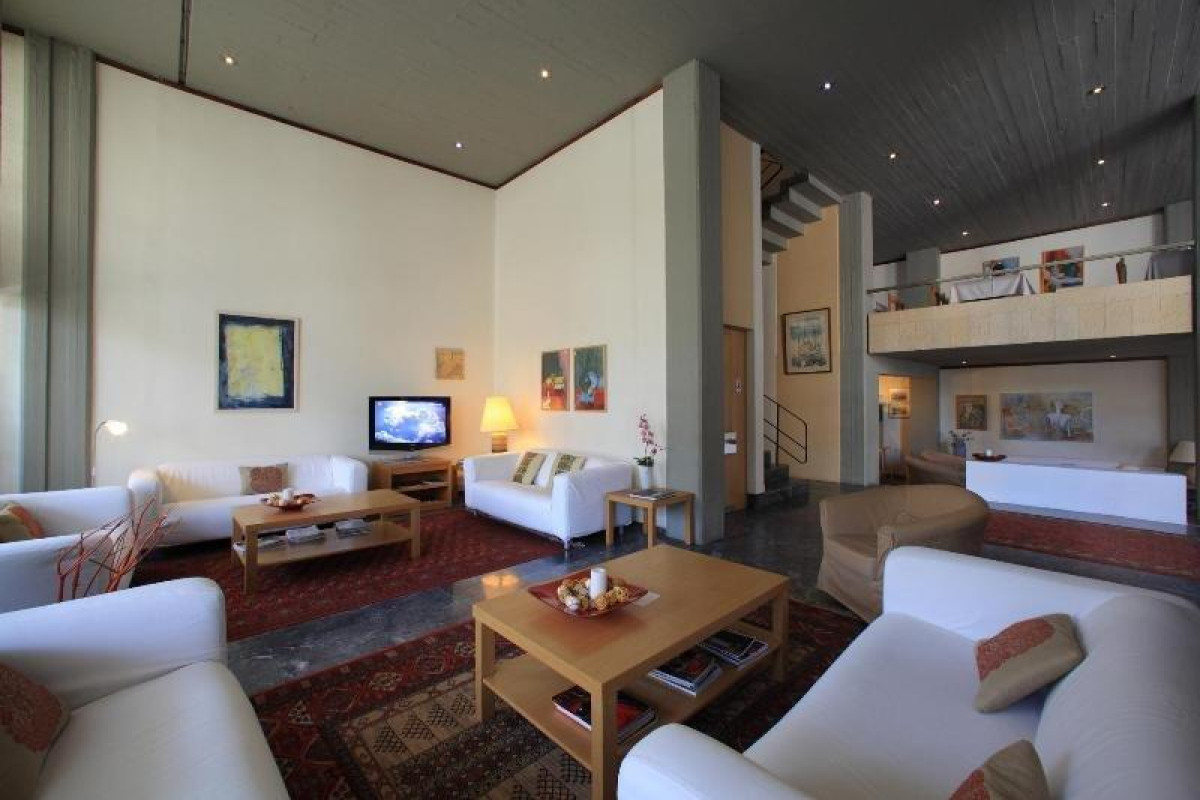 Dioscouri Hotel