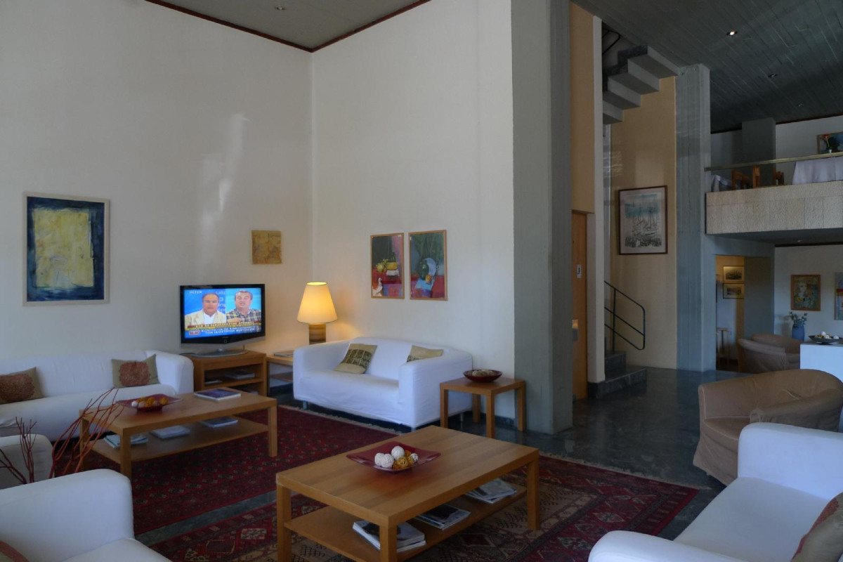 Dioscouri Hotel