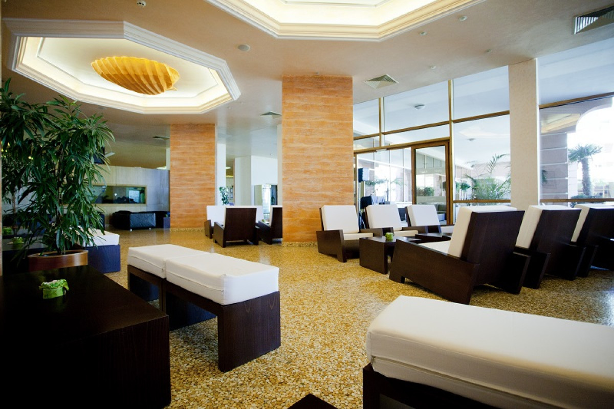 DIT MAJESTIC HOTEL