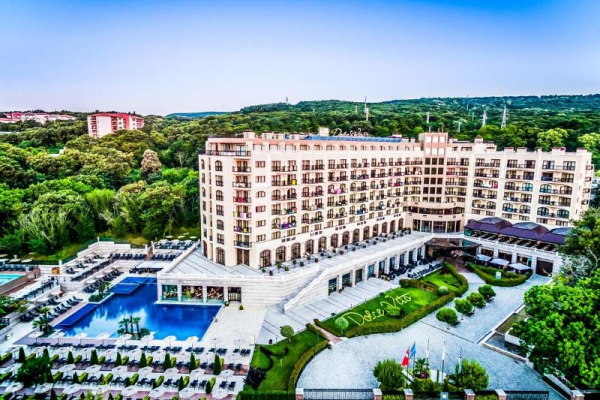 DOLCE VITA SUNSHINE HOTEL