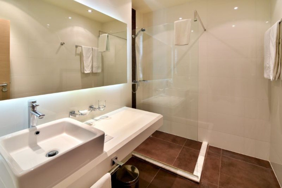 DOLCE VITA SUNSHINE HOTEL