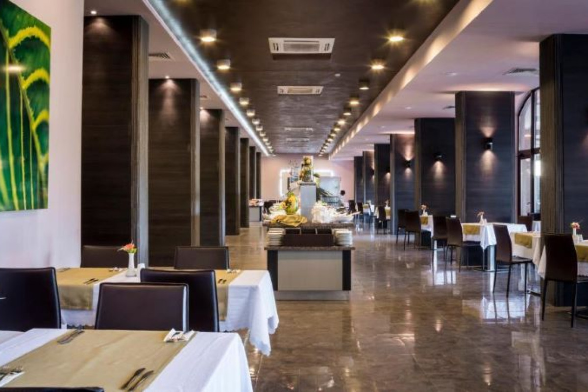 DOLCE VITA SUNSHINE HOTEL