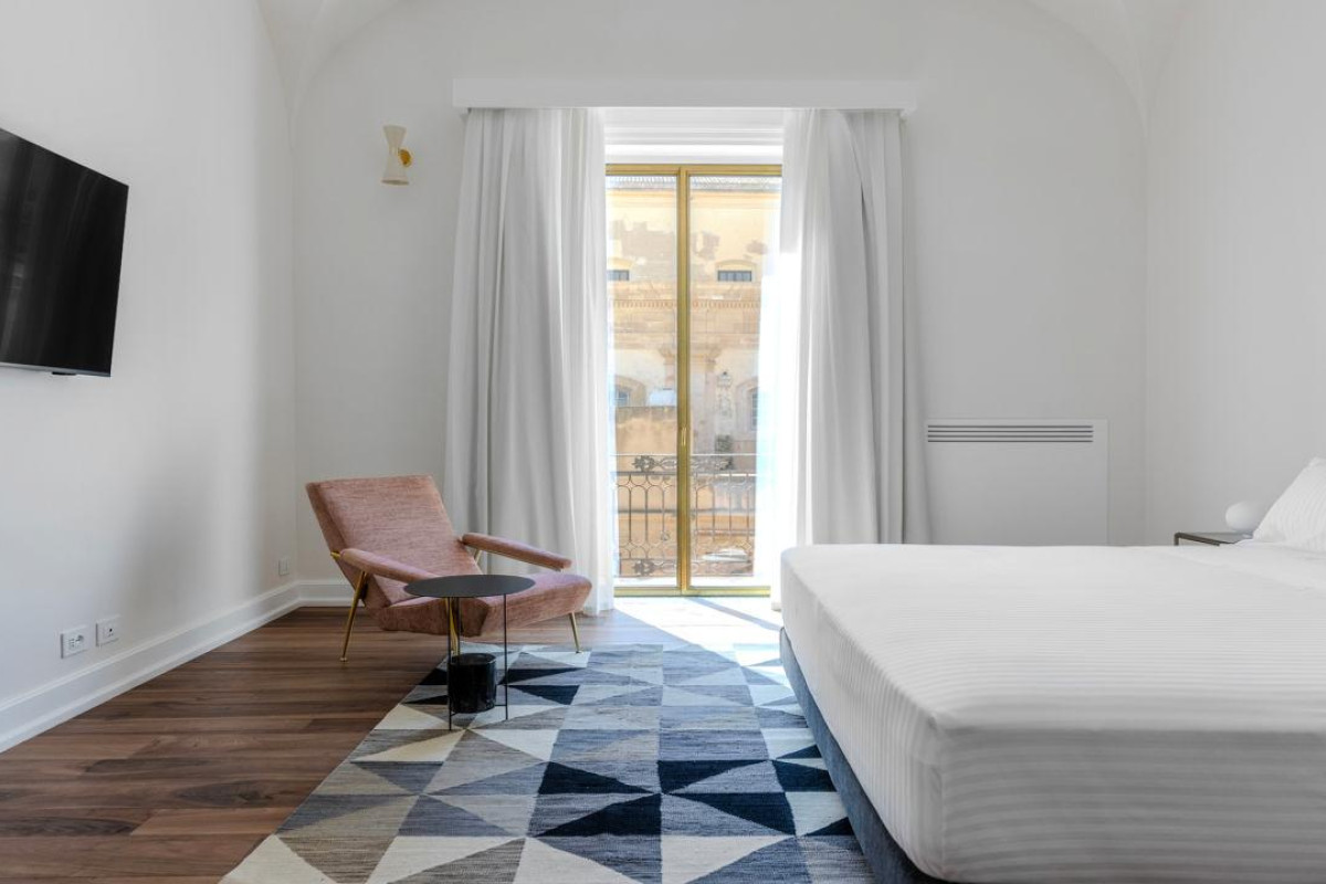 Dome Hotel