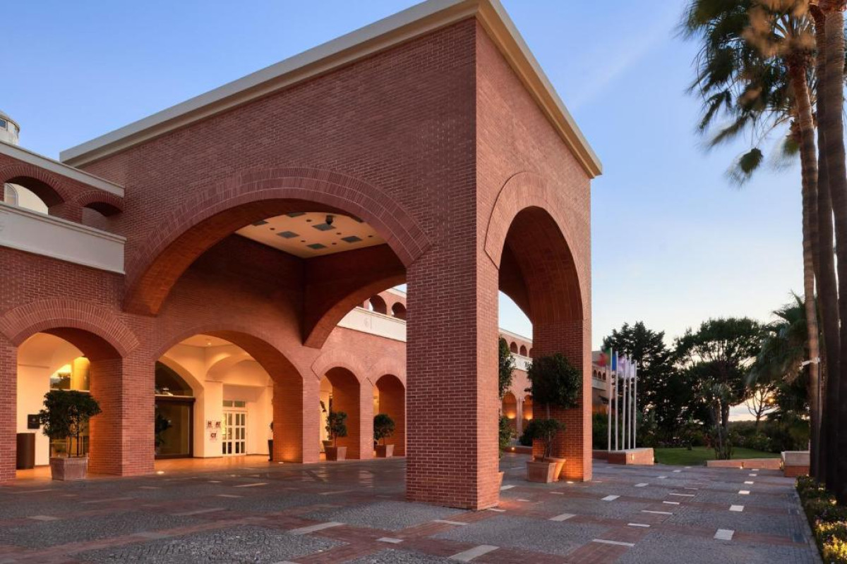 Domes Lake Algarve Resort, Autograph Collection