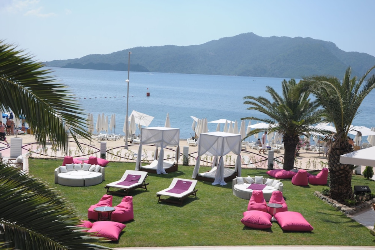 DORA BEACH