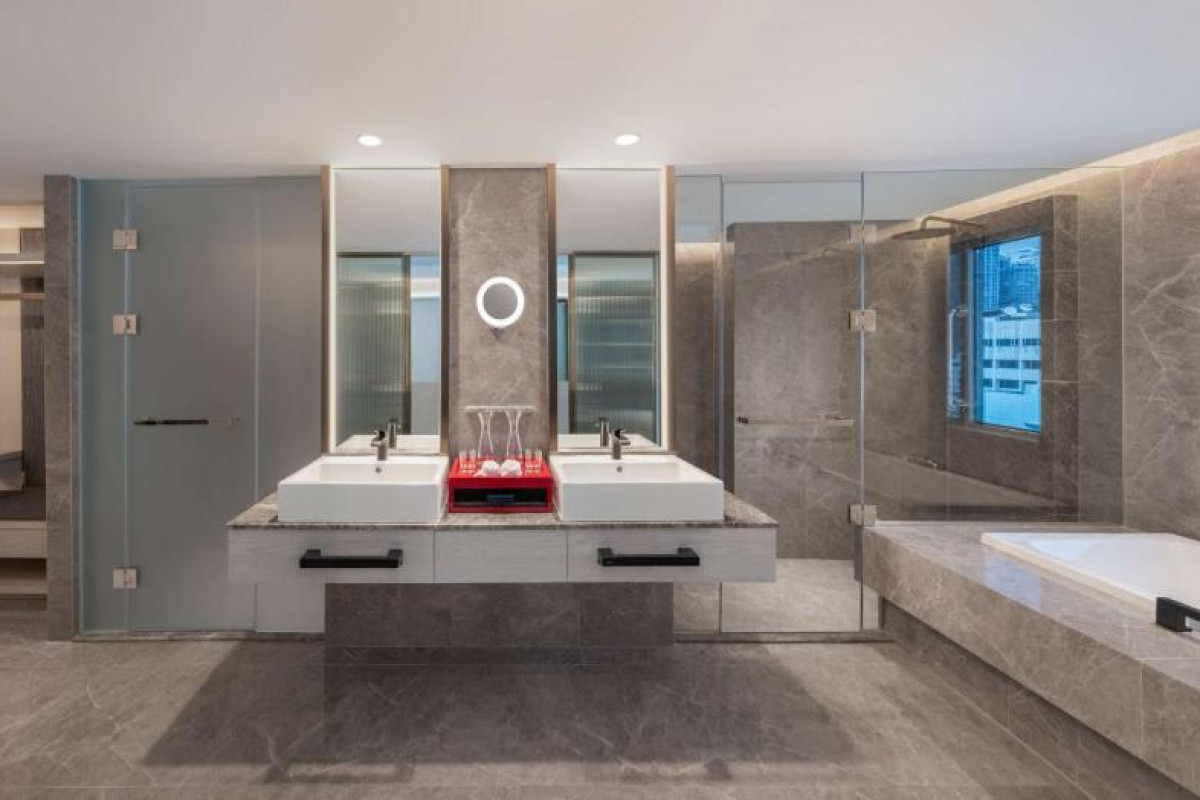 DoubleTree by Hilton Bangkok Ploenchit