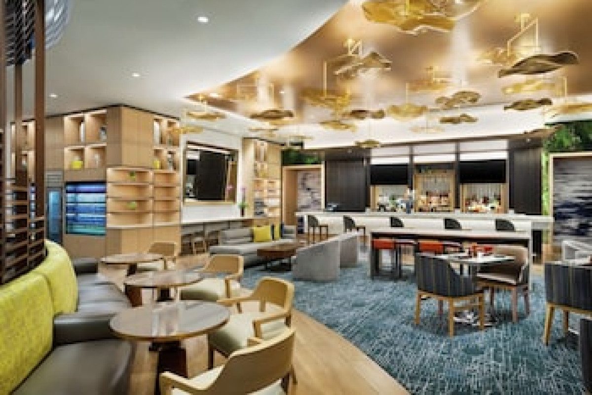DOUBLETREE BY HILTON CHICAGO - MAGNIFICENT MILE