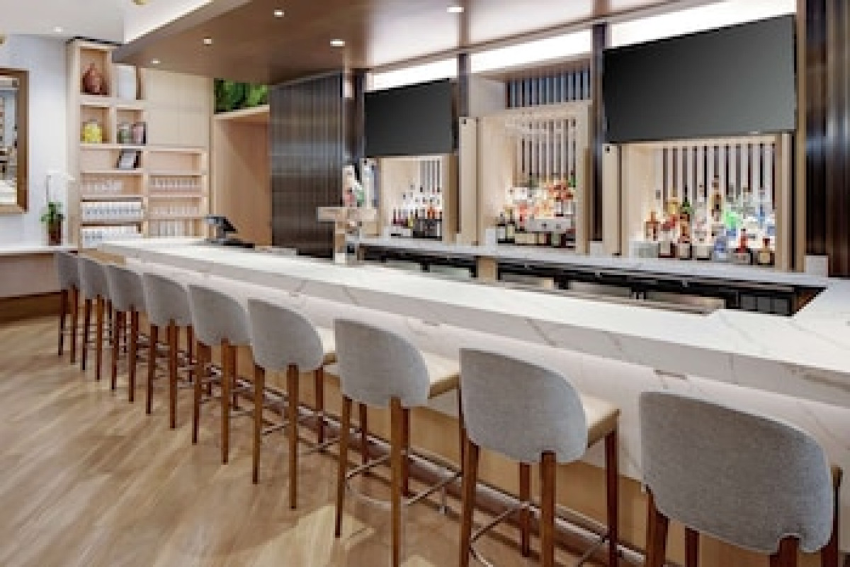 DOUBLETREE BY HILTON CHICAGO - MAGNIFICENT MILE