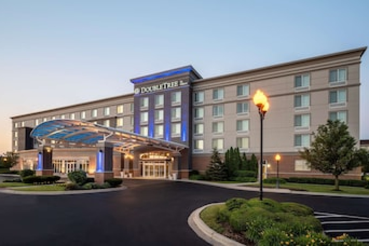 DOUBLETREE BY HILTON CHICAGO MIDWAY AIRPORT