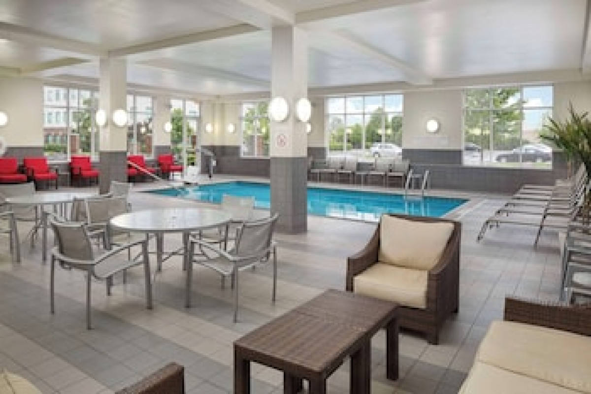 DOUBLETREE BY HILTON CHICAGO MIDWAY AIRPORT