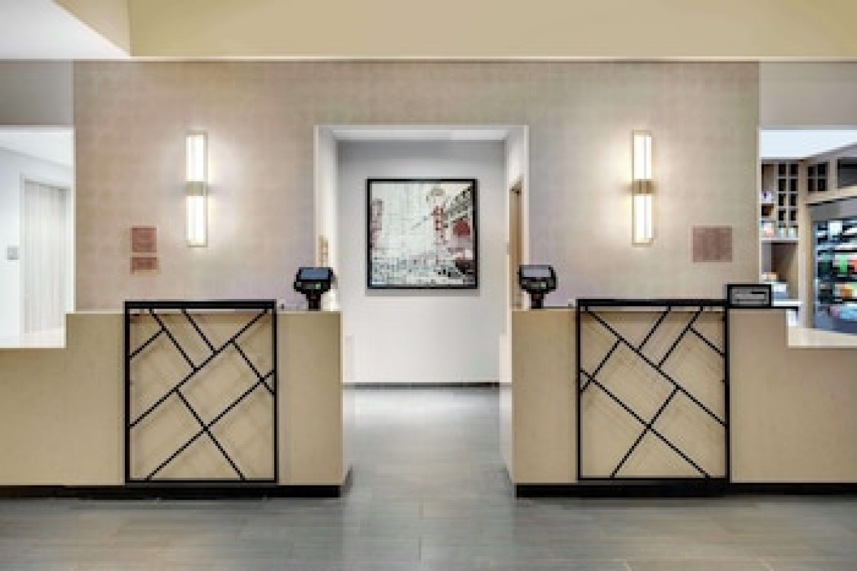 DOUBLETREE BY HILTON CHICAGO MIDWAY AIRPORT