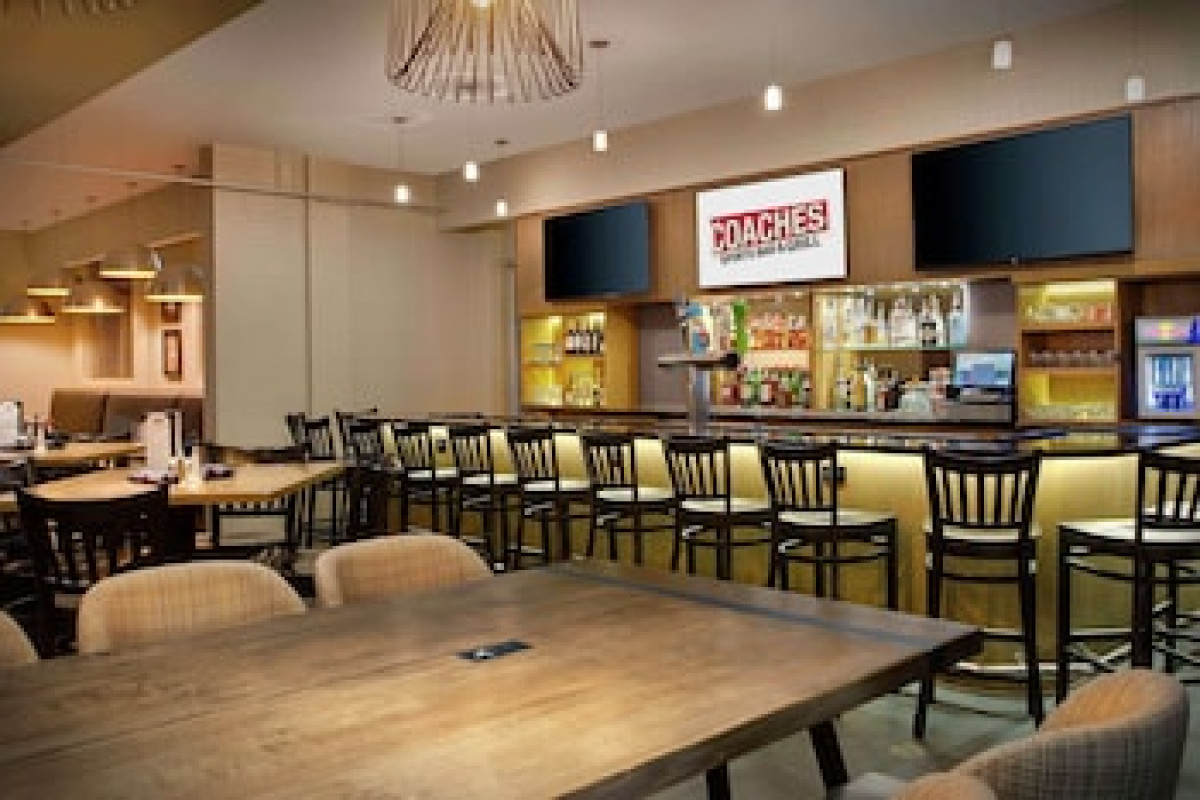 DOUBLETREE BY HILTON CHICAGO MIDWAY AIRPORT