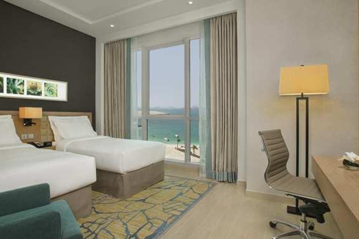 DOUBLETREE BY HILTON DUBAI JUMEIRAH BEACH