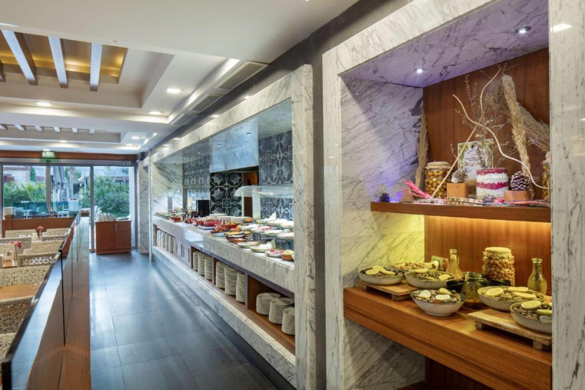 DoubleTree by Hilton Hotel Kusadasi