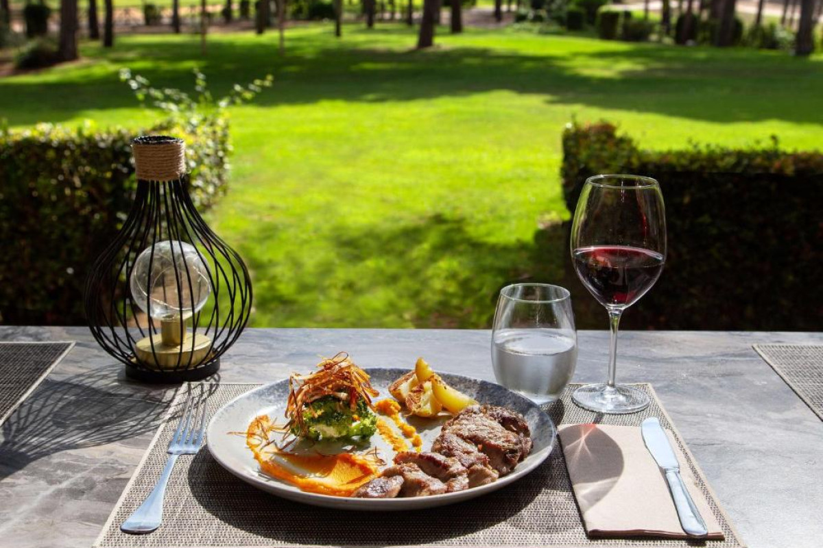 DoubleTree by Hilton Islantilla Beach Golf Resort