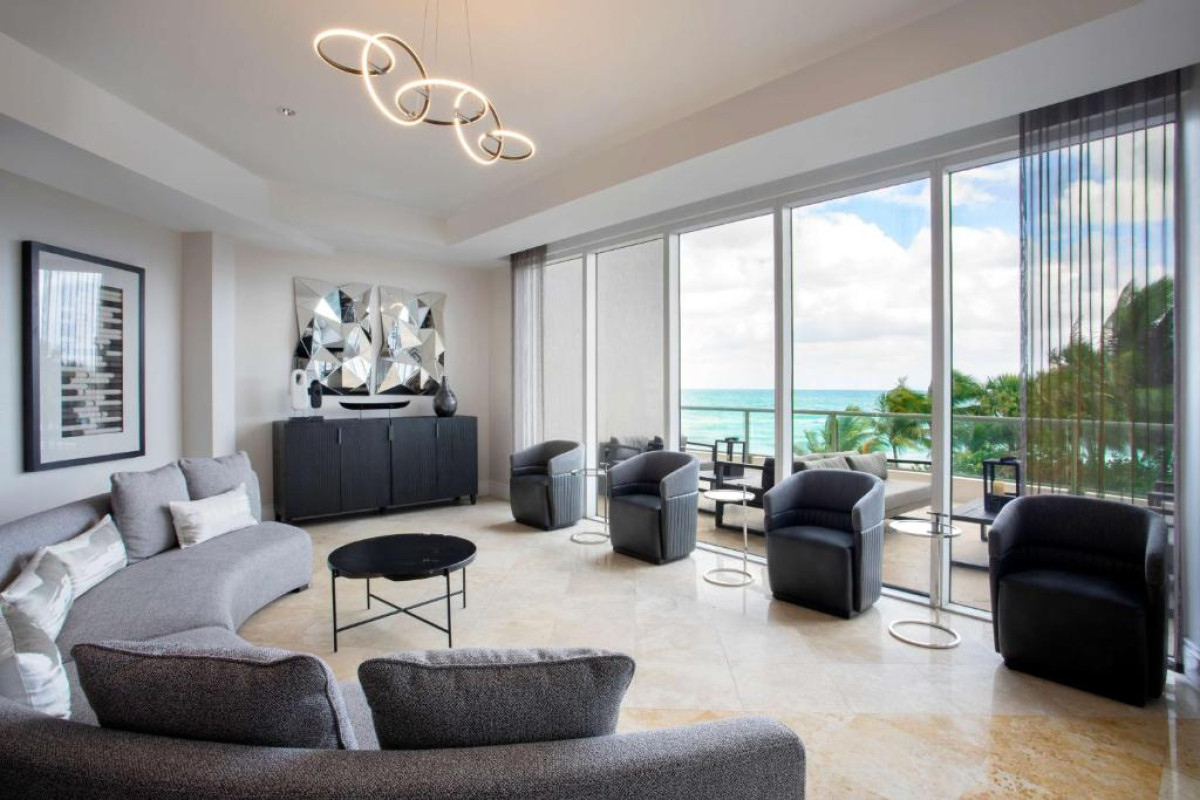 DoubleTree by Hilton Ocean Point Resort - North Miami Beach