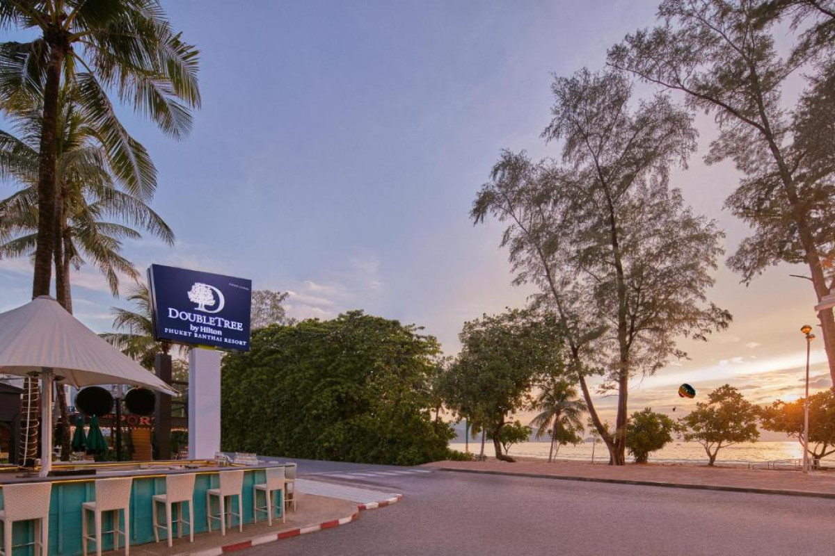 DOUBLETREE BY HILTON PHUKET BANTHAI RESORT