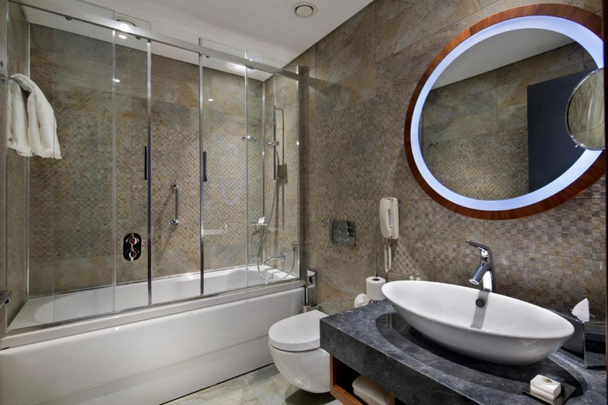 DoubleTree by Hilton Hotel Istanbul - Piyalepasa