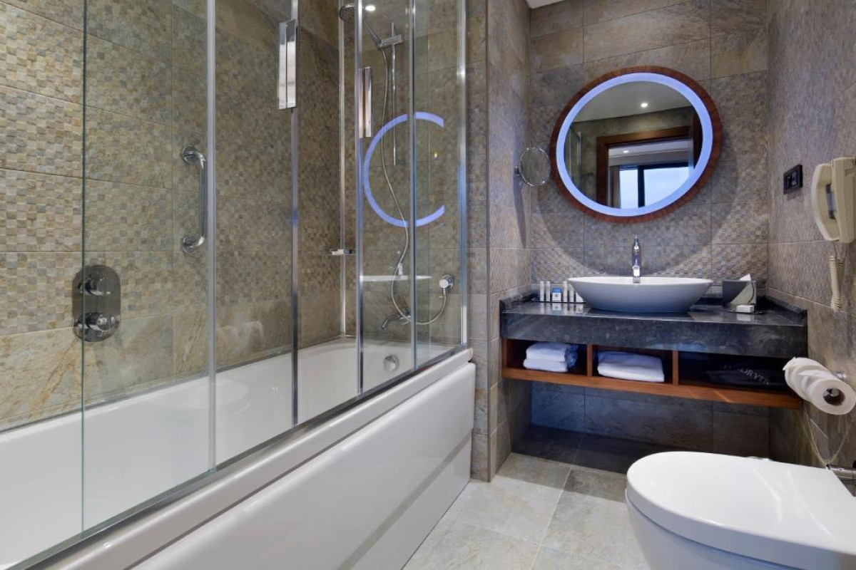 DoubleTree by Hilton Hotel Istanbul - Piyalepasa