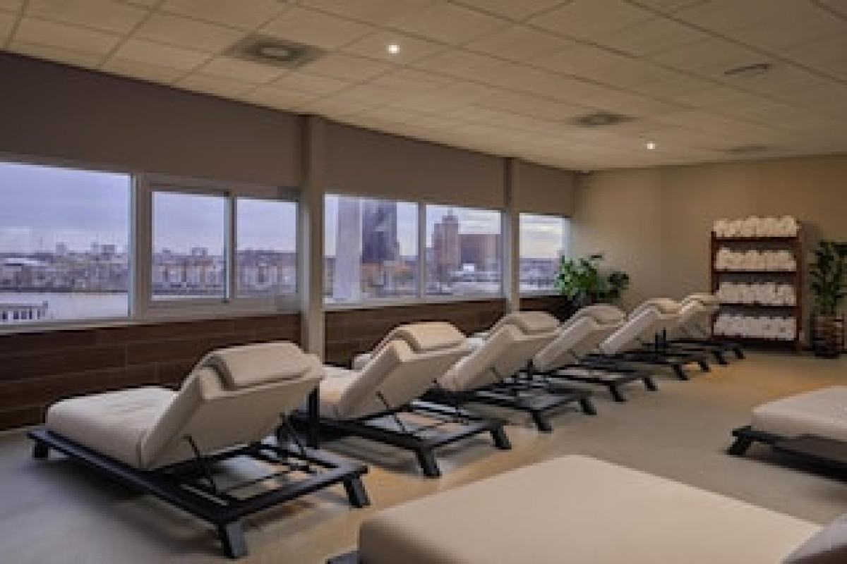 DOUBLETREE BY HILTON ROTTERDAM CENTRE