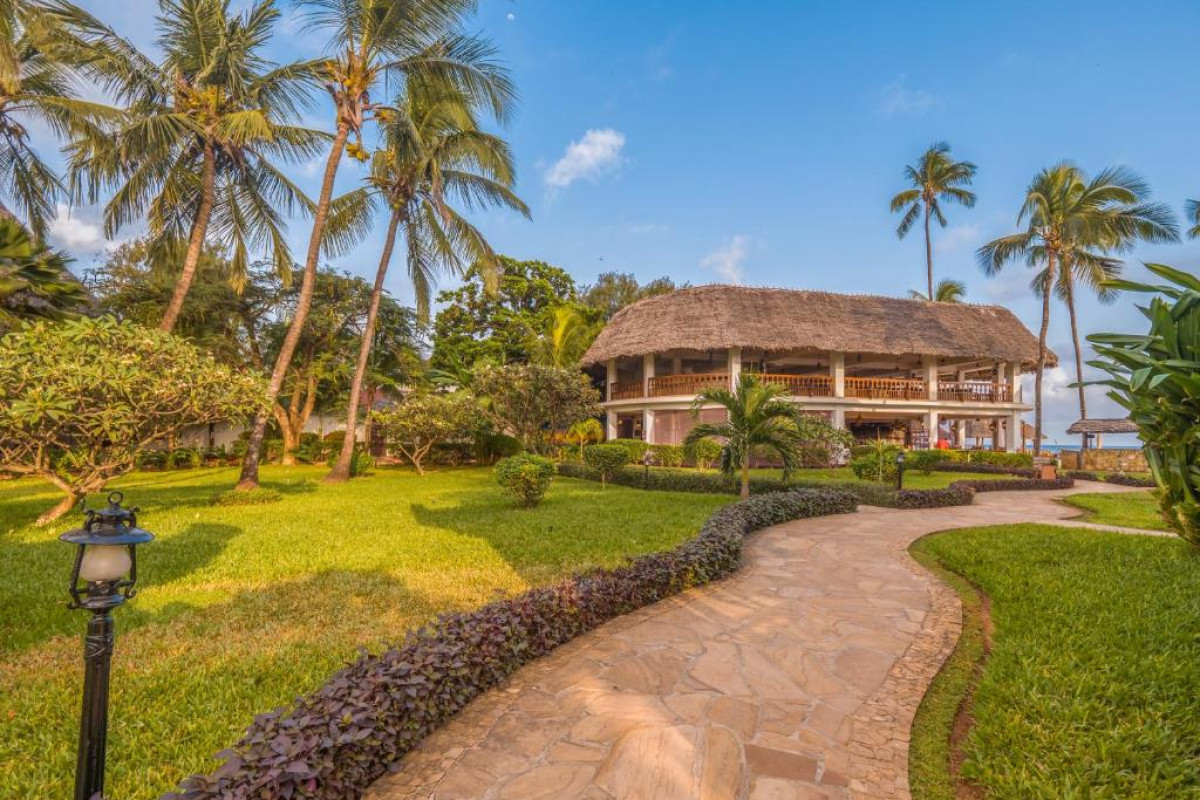 Nungwi Beach Resort by Turaco (ex. DoubleTree Resort by Hilton Nungwi)