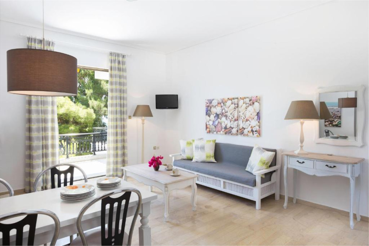 Hotel Douka Seafront Residences