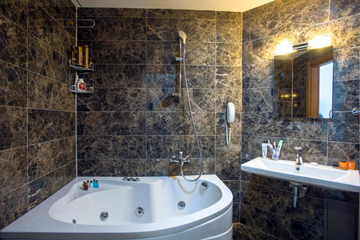 DRAGUT POINT SOUTH HOTEL