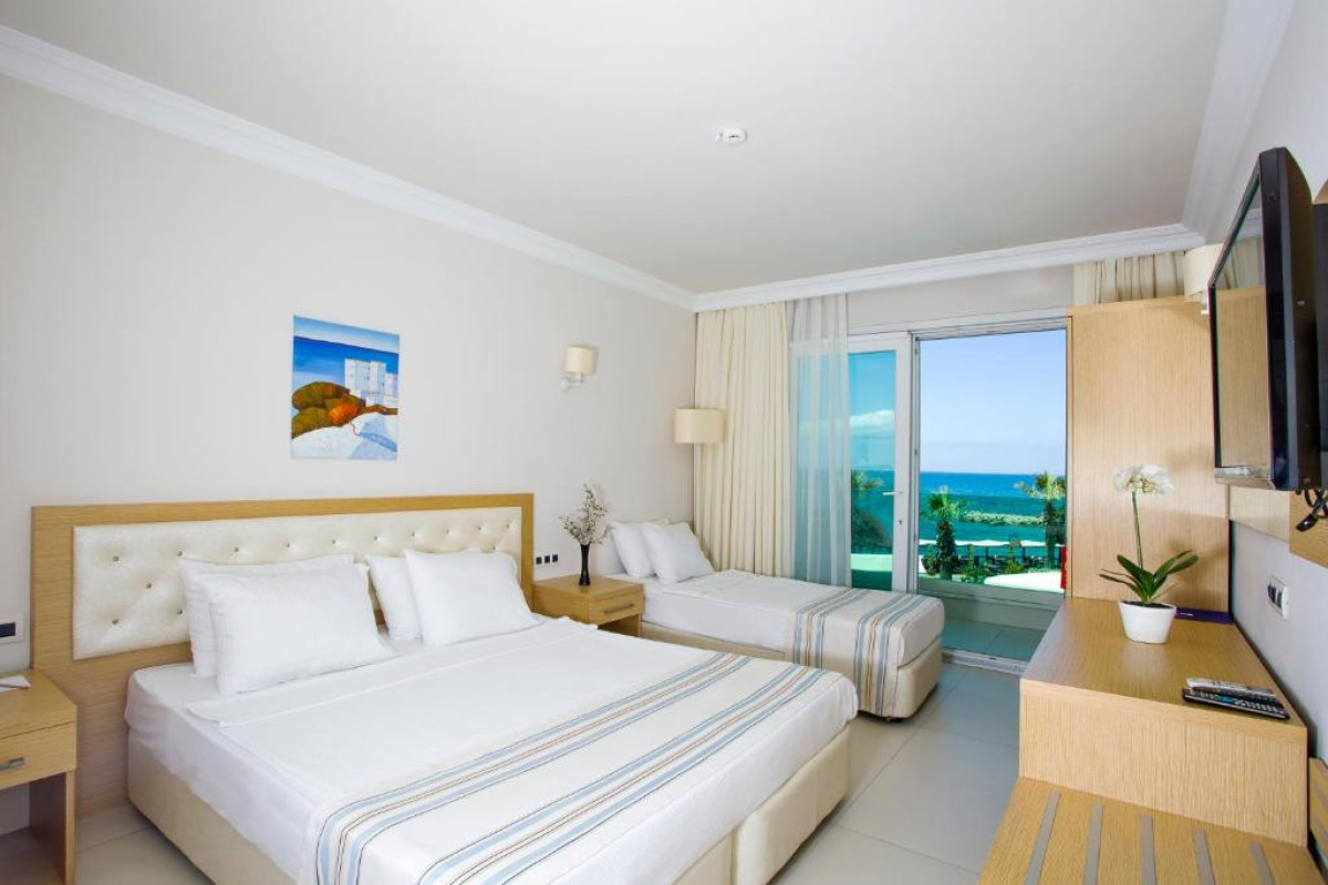 DRAGUT POINT SOUTH HOTEL