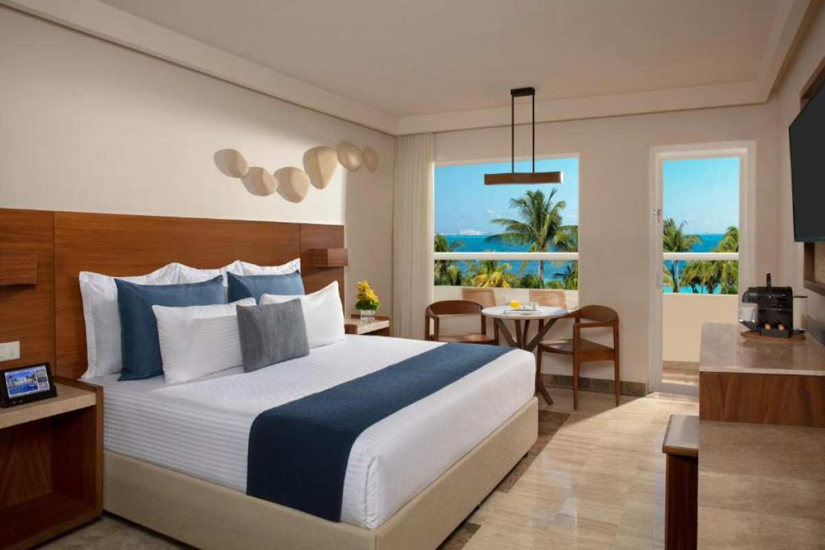 Dreams SANDS CANCUN RESORT  SPA