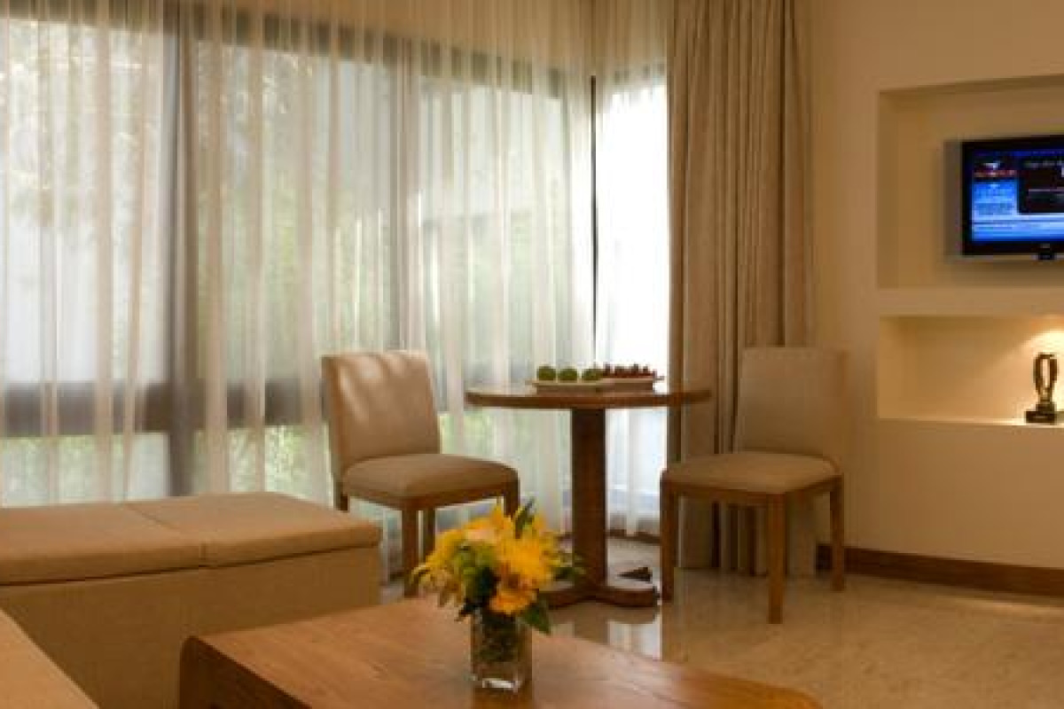 Dubai Marine Beach Resort and Spa