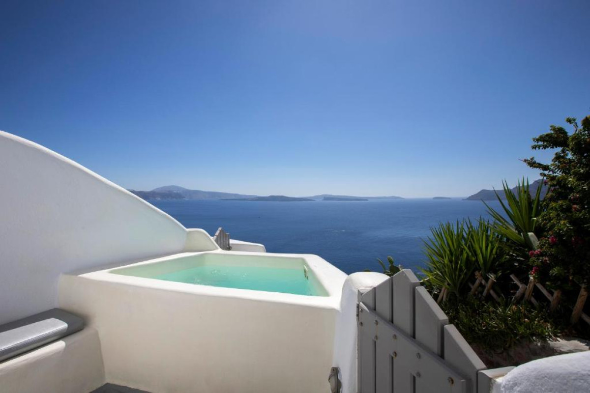 Ducato di Oia Santorini