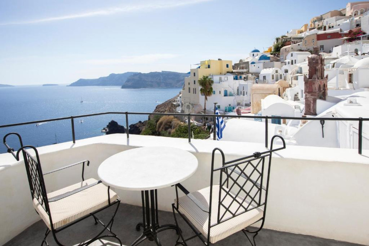 Ducato di Oia Santorini