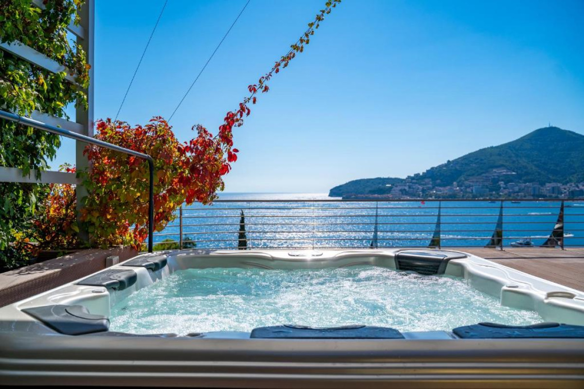 Dukley Hotel & Resort