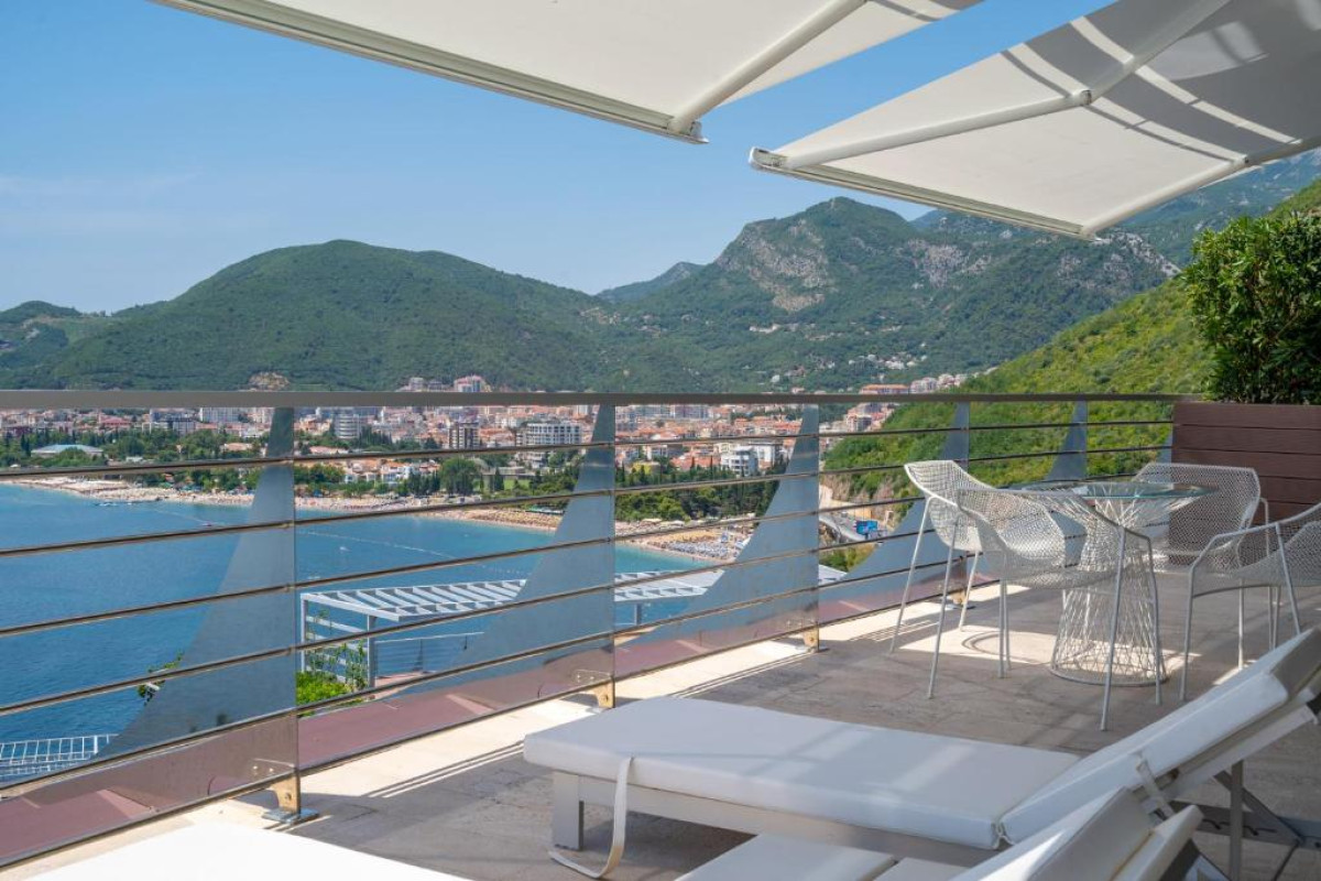 Dukley Hotel & Resort