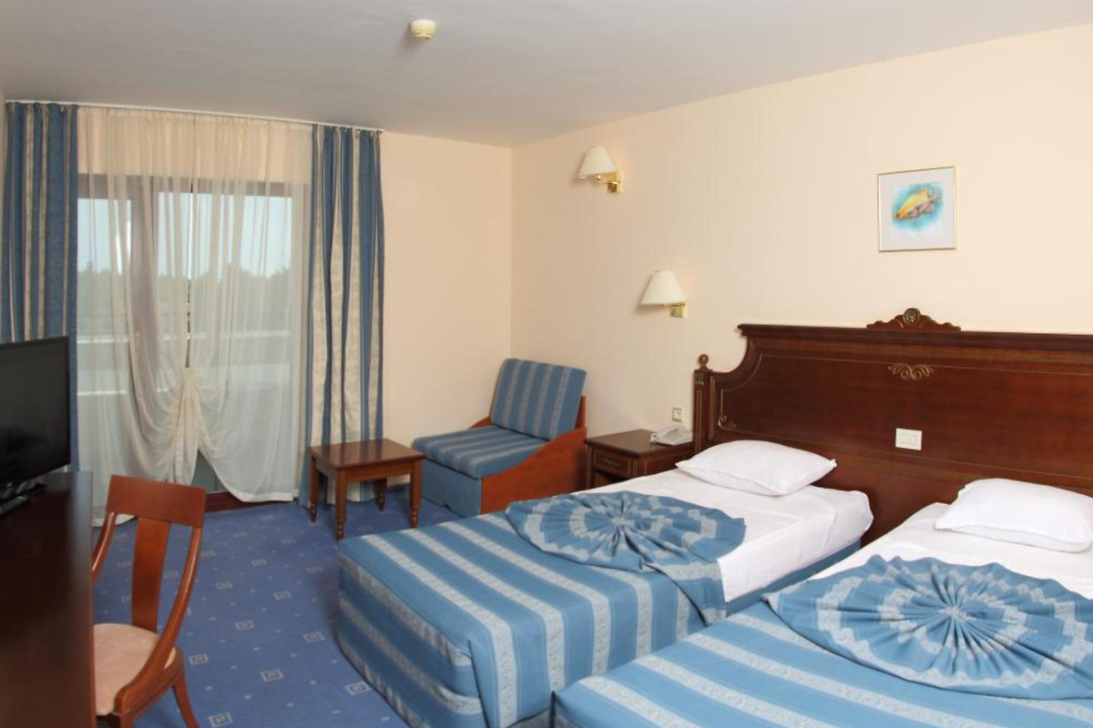 DUNI ROYAL RESORT - HOTEL PELICAN