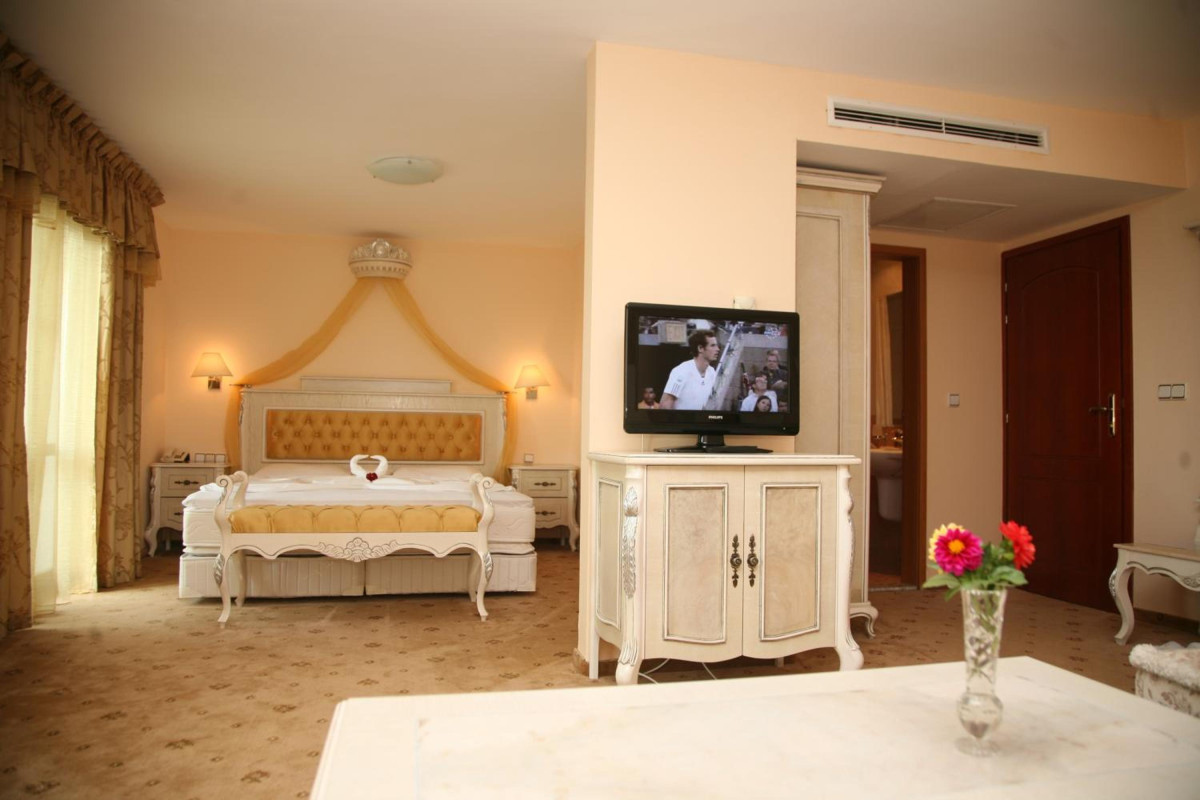 DUNI ROYAL RESORT - HOTEL PELICAN