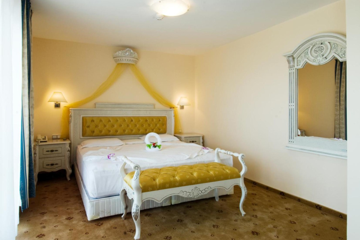 DUNI ROYAL RESORT - HOTEL PELICAN