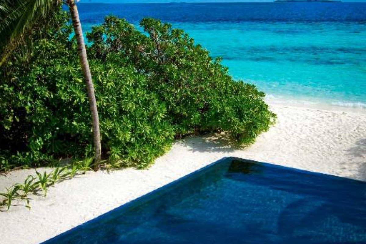 Dusit Thani Resort Maldives