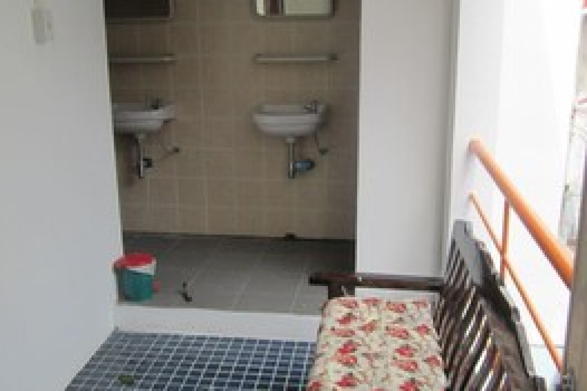 DUTCH GUESTHOUSE